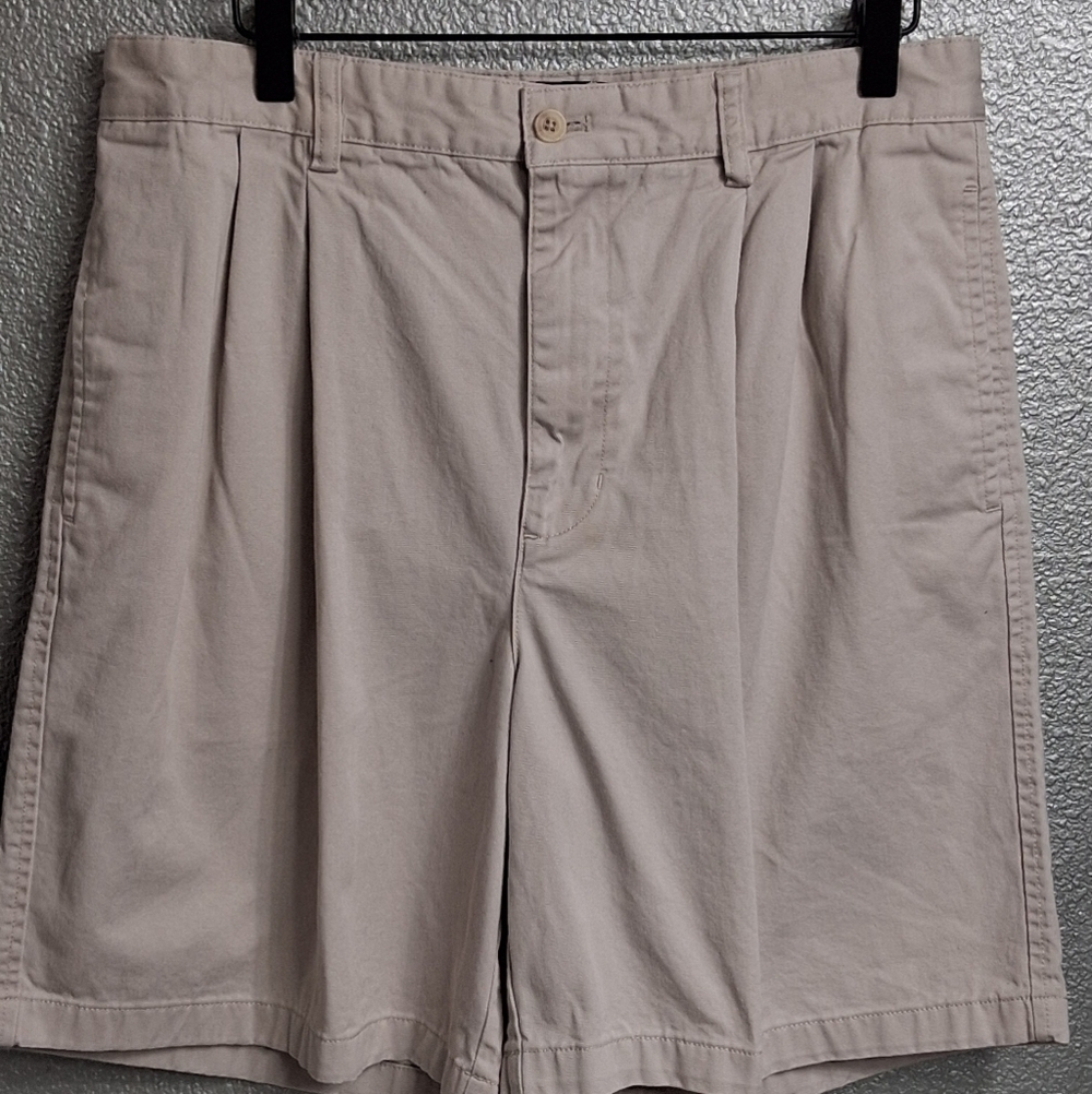 Women's Chino Pegged  Tan Shorts   Size 13